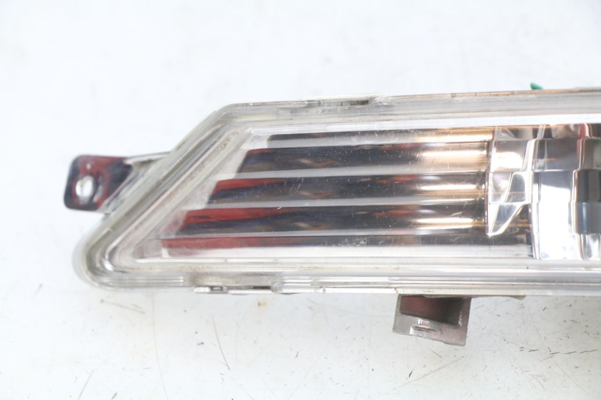photo de LEFT REAR TURN SIGNAL PEUGEOT GEOPOLIS 400 (2007 - 2013) - Technical close-up
