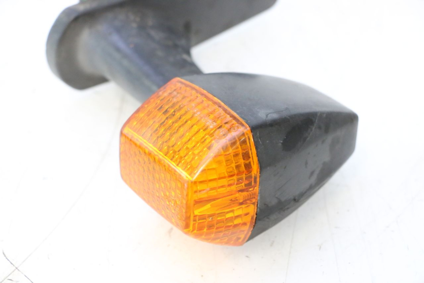 photo de REAR LEFT TURN SIGNAL KAWASAKI GPX F ZX750F 750 (1986 - 1990) - Zoom on usage condition