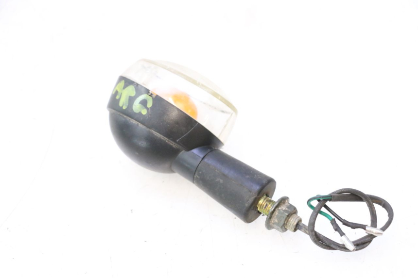photo de REAR LEFT TURN SIGNAL RIDE JUMP 2T 50 (2012 - 2017) - Zoom on usage condition