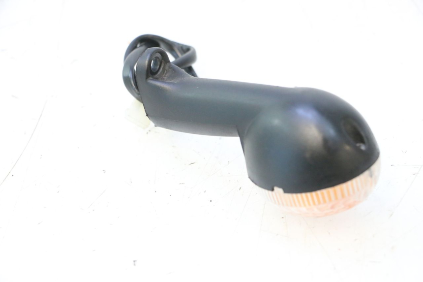 photo de LEFT REAR TURN SIGNAL PEUGEOT LUDIX 50 (2008 - 2017) - Alternative perspective