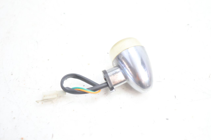 photo de REAR LEFT TURN SIGNAL JM MOTORS OLDIES 4T 50 (2020 - 2026) - Zoom on usage condition