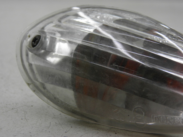 photo de REAR LEFT TURN SIGNAL PIAGGIO LIBERTY 2T 50 (2004 - 2008) - Technical close-up