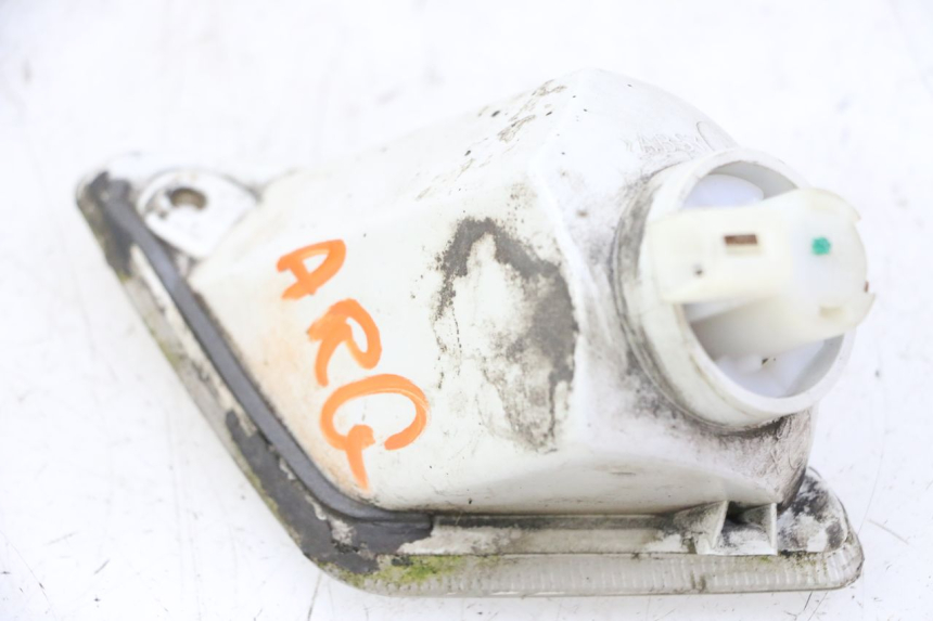photo de REAR LEFT TURN SIGNAL PIAGGIO VESPA GRANTURISMO 200 (2004 - 2005) - Fixing points details