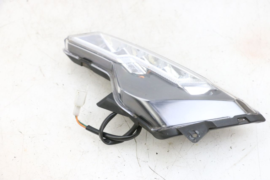 photo de REAR LEFT TURN SIGNAL EFUN PUSA 1 - Fixing points details