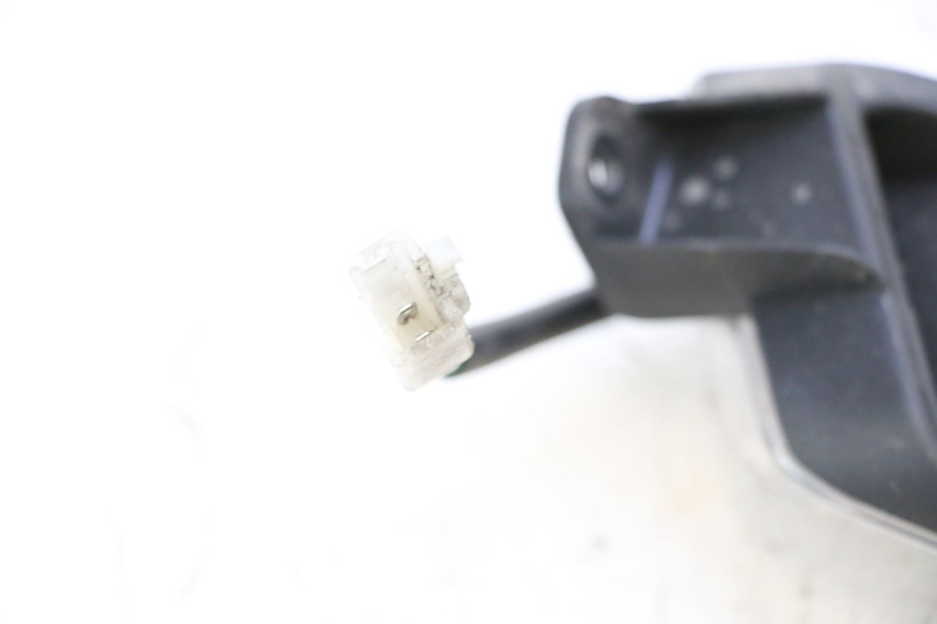 photo de REAR LEFT TURN SIGNAL EFUN PUSA 1 - Surface and material condition