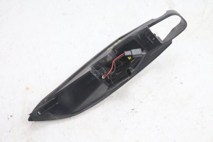 photo de REAR LEFT TURN SIGNAL PEUGEOT SATELIS 125 (2013 - 2018) - Technical close-up