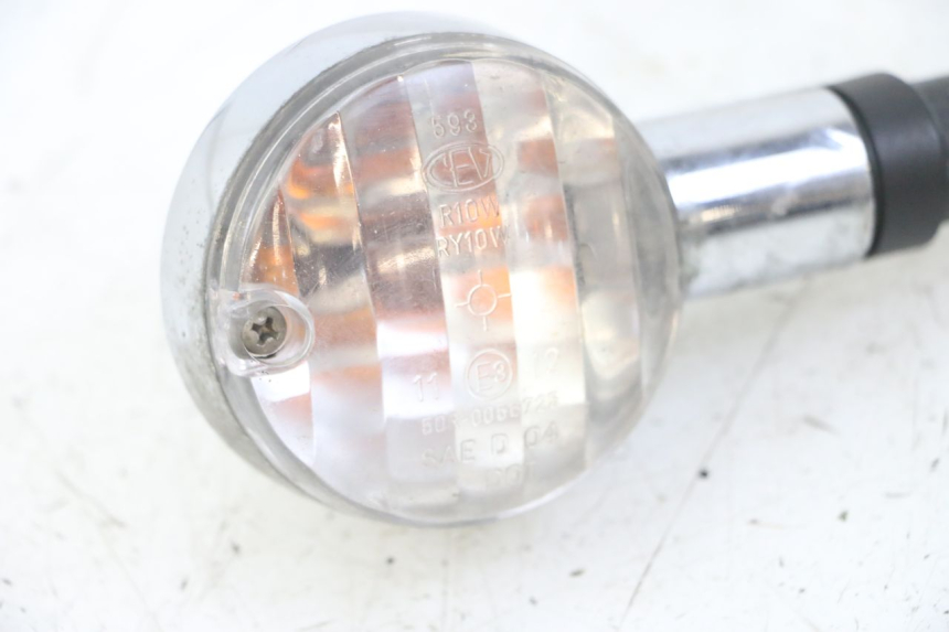 photo de REAR LEFT TURN SIGNAL APRILIA SCARABEO GT TOURING 125 (1999 - 2005) - Fixing points details