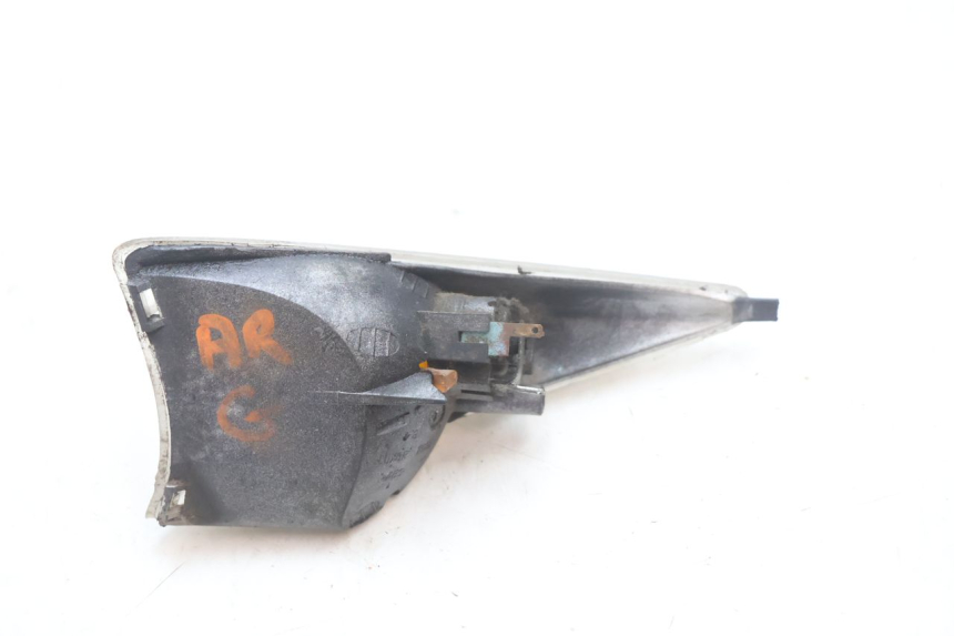 photo de REAR LEFT TURN SIGNAL PEUGEOT SPEEDFIGHT 2 AC 50 (2000 - 2009) - Alternative perspective