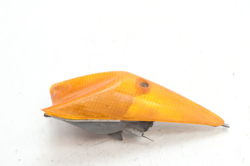 photo de REAR LEFT TURN SIGNAL PEUGEOT SPEEDFIGHT LC 50 (1996 - 2002) - Zoom on usage condition
