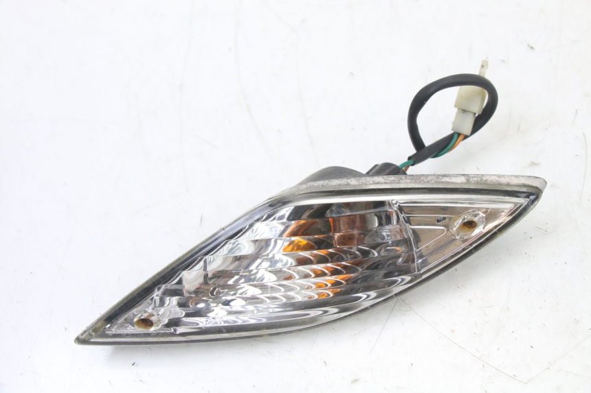 photo de LEFT REAR TURN SIGNAL SYM FIDDLE 3 III 125 (2014 - 2020) - Alternative perspective