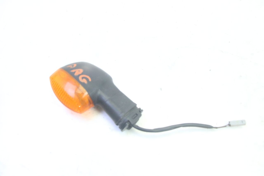 photo de REAR LEFT TURN SIGNAL YAMAHA TDM ABS 900 (2002 - 2014) - Zoom on usage condition