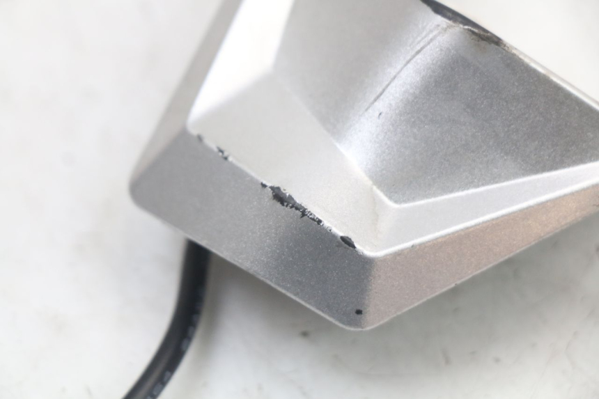 photo de REAR LEFT TURN SIGNAL DUALTRON TOGO PLUS 1 - Technical close-up