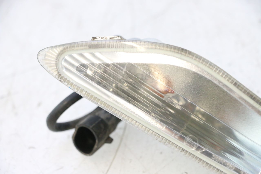 photo de LEFT REAR TURN SIGNAL PIAGGIO VESPA PRIMAVERA 2T 50 (2013 - 2018) - Component detail