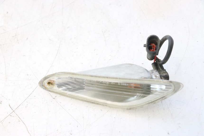 photo de LEFT REAR TURN SIGNAL PIAGGIO VESPA PRIMAVERA 2T 50 (2013 - 2018) - Surface and material condition