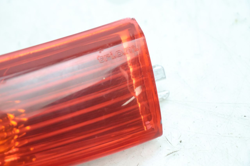 photo de REAR LEFT TURN SIGNAL PIAGGIO X8 STREET 125 (2006 - 2007) - Technical close-up