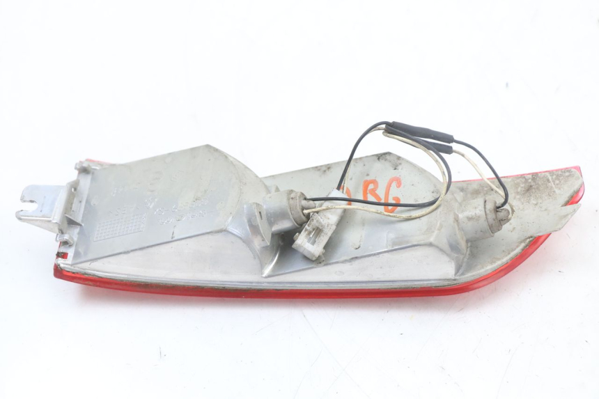 photo de LEFT REAR TURN SIGNAL PIAGGIO X8 125 (2004 - 2007) - Alternative perspective
