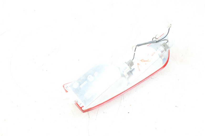 photo de LEFT REAR TURN SIGNAL PIAGGIO X8 125 (2004 - 2007) - Product overview