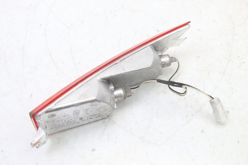 photo de LEFT REAR TURN SIGNAL PIAGGIO XEVO - X EVO 125 (2007 - 2017) - Technical close-up