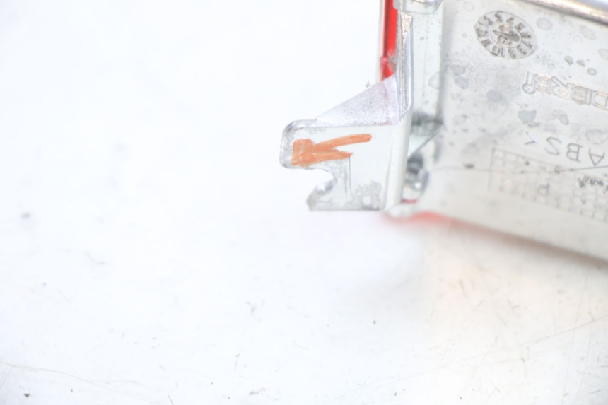 photo de LEFT REAR TURN SIGNAL PIAGGIO XEVO - X EVO 125 (2007 - 2017) - Fixing points details
