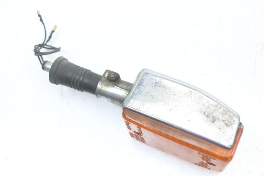photo de REAR LEFT TURN SIGNAL YAMAHA XJ F 900 (1983 - 1994) - Technical close-up