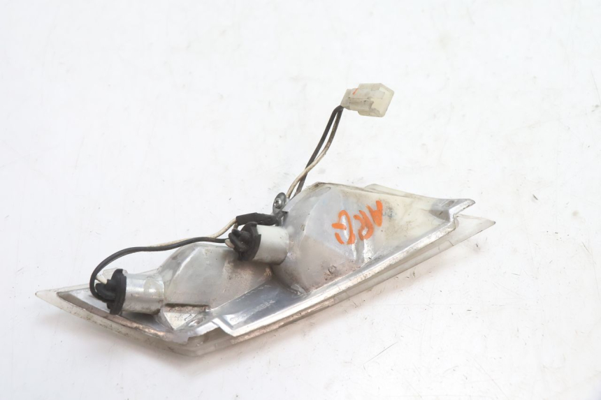 photo de LEFT REAR TURN SIGNAL PIAGGIO ZIP 2T 50 (2009 - 2019) - Zoom on usage condition