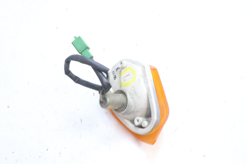 photo de REAR LEFT TURN SIGNAL KAWASAKI ZZR 600 (1995 - 2004) - Fixing points details