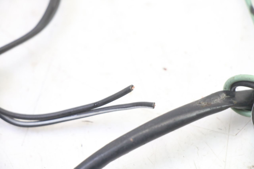 photo de REAR TURN SIGNAL SUZUKI GSR 750 (2011 - 2017) - Surface and material condition