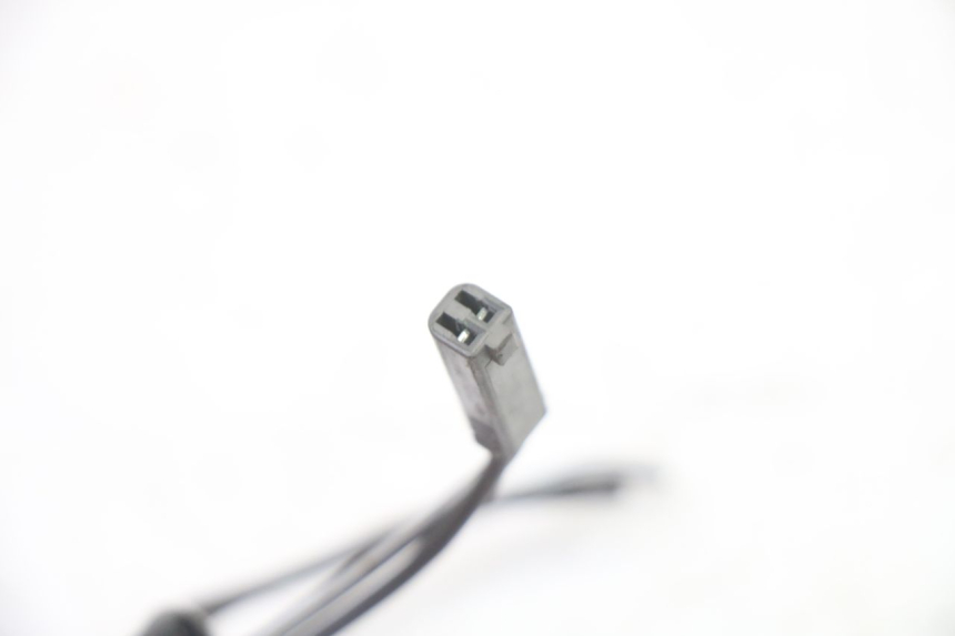 photo de REAR TURN SIGNAL SUZUKI GSR 750 (2011 - 2017) - Checked used part