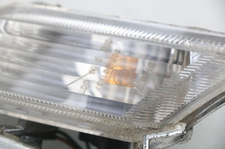 photo de REAR TURN SIGNAL KYMCO LIKE 2T 50 (2009 - 2018) - Zoom on usage condition