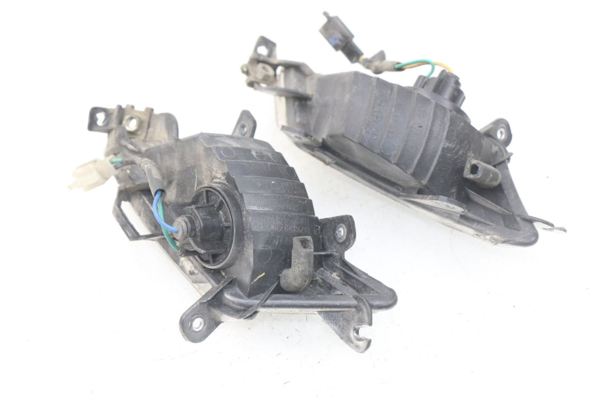 photo de REAR TURN SIGNAL KYMCO LIKE 2T 50 (2009 - 2018) - Alternative perspective