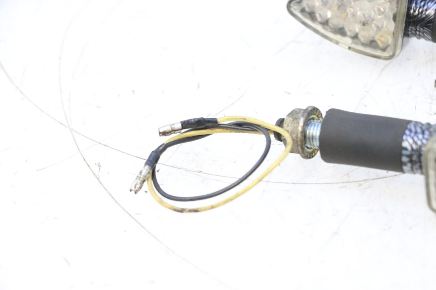 photo de REAR TURN SIGNAL PEUGEOT LUDIX SNAKE 2T 50 (2004 - 2014) - Product overview