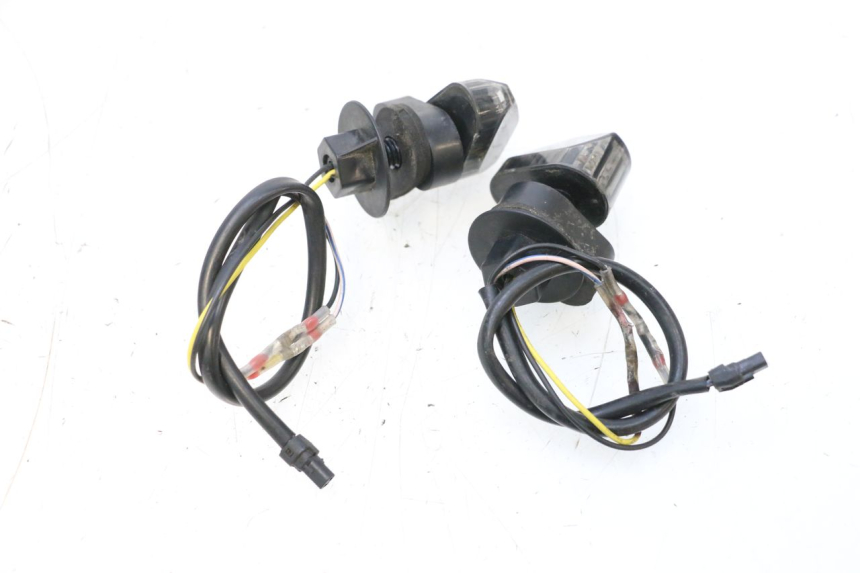 photo de REAR TURN SIGNAL PIAGGIO MP3 RL 250 (2006 - 2010) - Component detail