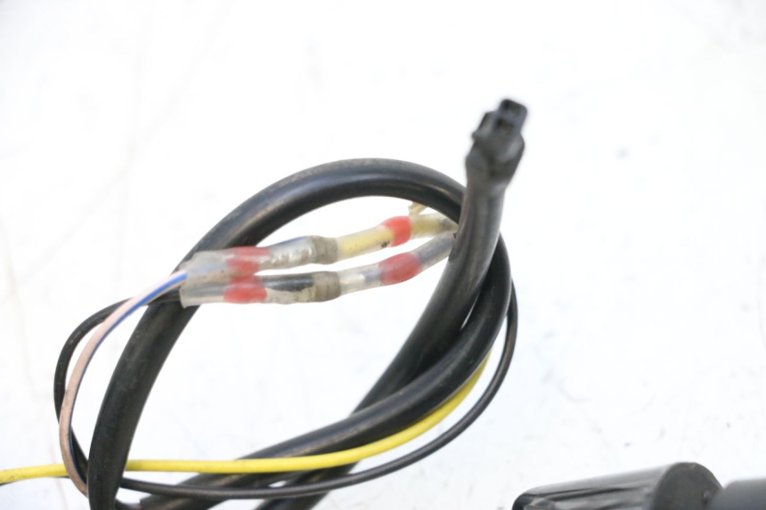 photo de REAR TURN SIGNAL PIAGGIO MP3 RL 250 (2006 - 2010) - Alternative perspective