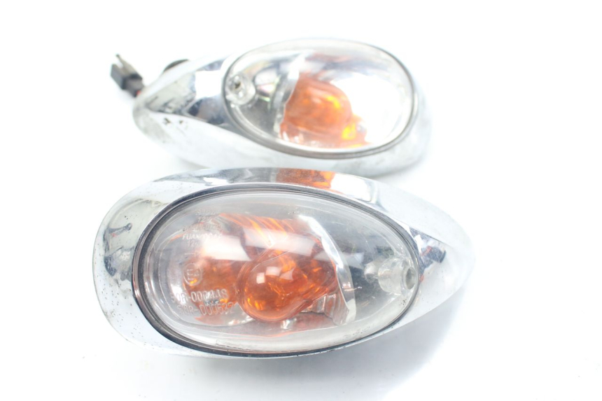 photo de REAR TURN SIGNAL KYMCO PEOPLE 250 (2004 - 2008) - Main view