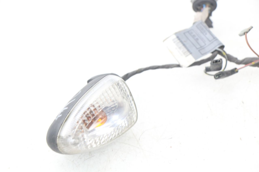 photo de REAR TURN SIGNAL BMW R GS 1200 (2005 - 2007) - Surface and material condition