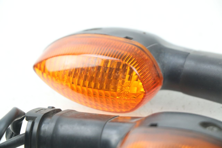 photo de REAR TURN SIGNAL YAMAHA TDM ABS 900 (2002 - 2014) - Zoom on usage condition