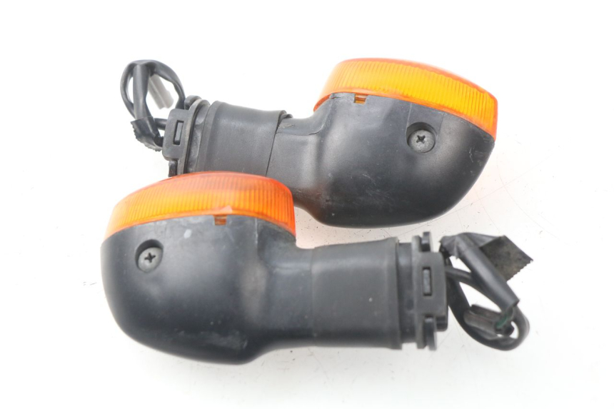 photo de REAR TURN SIGNAL YAMAHA TDM ABS 900 (2002 - 2014) - Technical close-up
