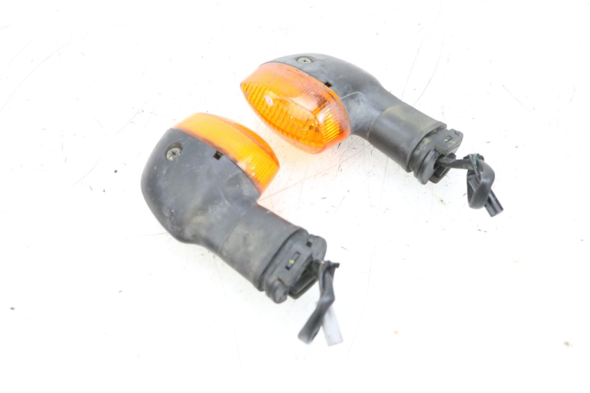 photo de REAR TURN SIGNAL YAMAHA TDM ABS 900 (2002 - 2014) - Zoom on usage condition
