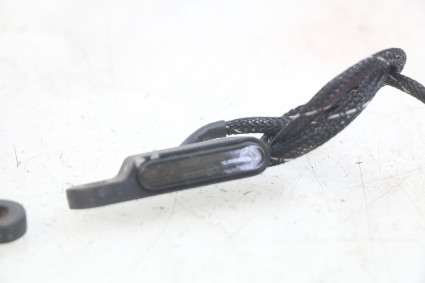 photo de REAR TURN SIGNAL DAELIM VL DAYSTAR 125 (2000 - 2011) - Technical close-up