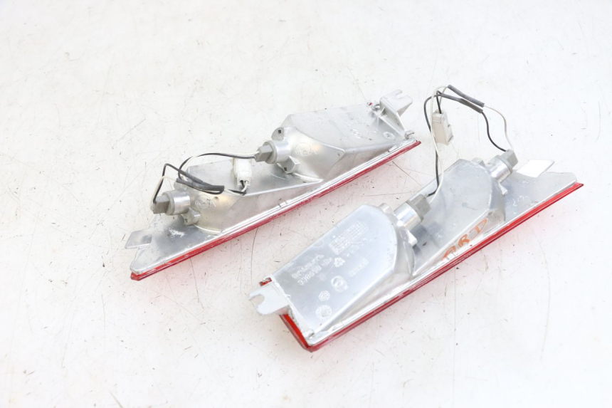 photo de REAR TURN SIGNAL PIAGGIO XEVO - X EVO 125 (2007 - 2017) - Zoom on usage condition