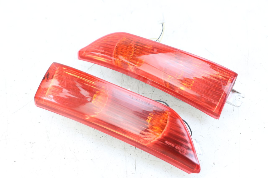 photo de REAR TURN SIGNAL PIAGGIO XEVO - X EVO 125 (2007 - 2017) - Main view