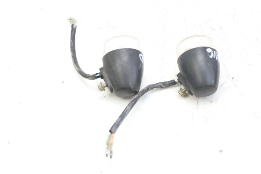 photo de FRONT TURN SIGNAL KYMCO AGILITY 4T 50 (2005 - 2018) - Alternative perspective