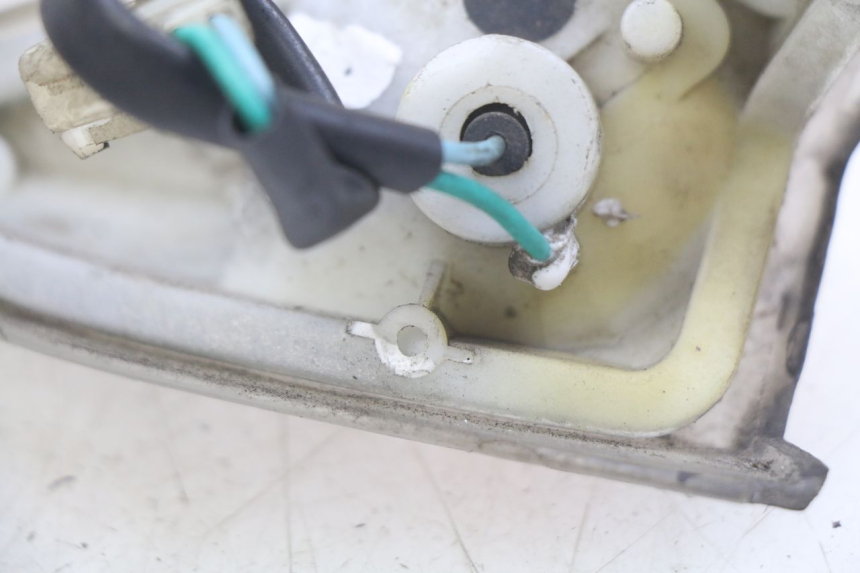 photo de FRONT TURN SIGNAL KYMCO AGILITY RS 4T 50 (2009 - 2013) - Zoom on usage condition