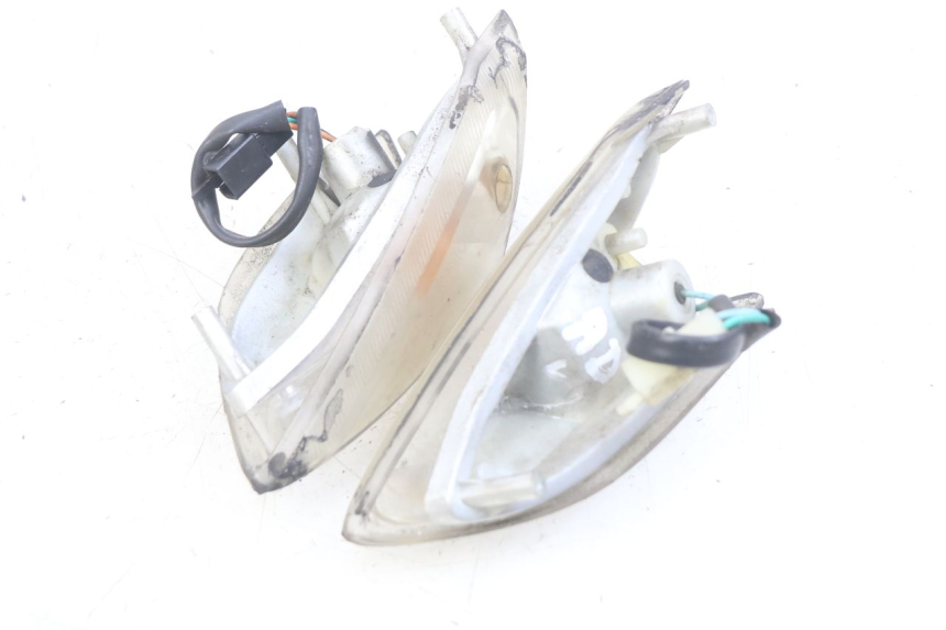 photo de FRONT TURN SIGNAL KYMCO AGILITY RS 4T 50 (2009 - 2013) - Technical close-up