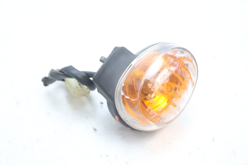 photo de FRONT TURN SIGNAL MBK BOOSTER SPIRIT 50 (2004 - 2017) - Zoom on usage condition