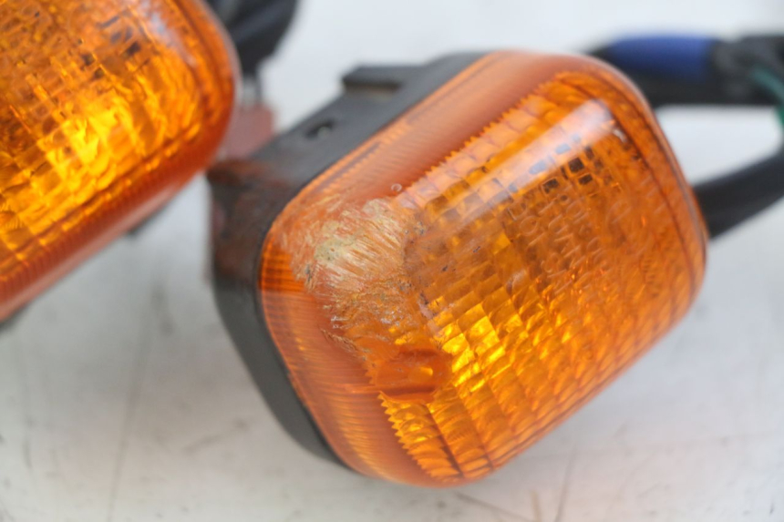 photo de FRONT TURN SIGNAL YAMAHA BW'S BWS 125 (2010 - 2013) - Technical close-up