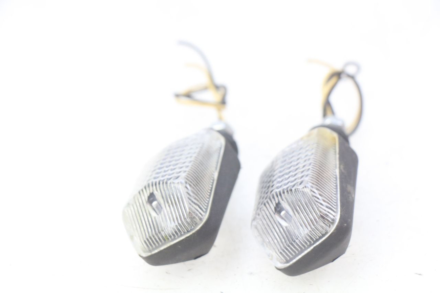 photo de FRONT TURN SIGNAL HONDA CB 500 (1997 - 2003) - Technical close-up