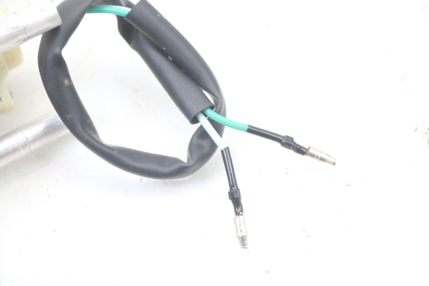 photo de RIGHT FRONT TURN SIGNAL KYMCO AGILITY 4T 50 (2005 - 2018) - Product overview