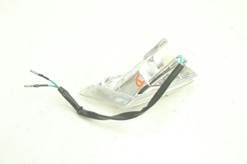 photo de RIGHT FRONT TURN SIGNAL KYMCO AGILITY 4T 50 (2018 - 2022) - Alternative perspective