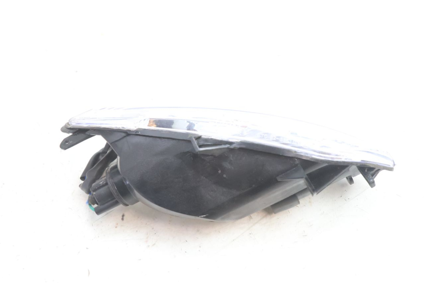 photo de FRONT RIGHT TURN SIGNAL KYMCO AGILITY CITY 16P 125 (2015 - 2024) - Alternative perspective